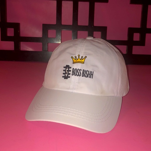 Boss Bishh’s high ponytail adjustable hats come in black white and grey! - Picture 6 of 9